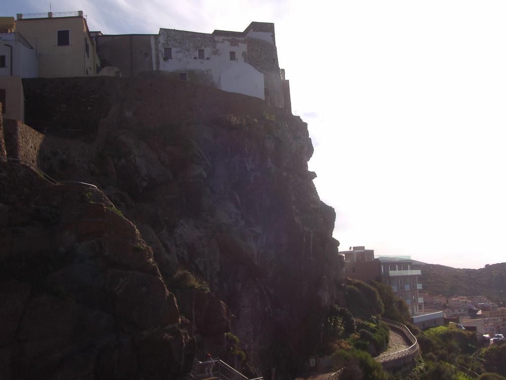Ferienwohnung La Rosa Del Mare Castelsardo Exterior foto