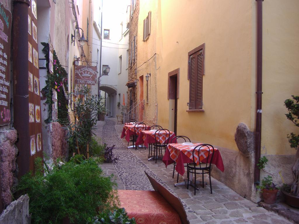 Ferienwohnung La Rosa Del Mare Castelsardo Exterior foto