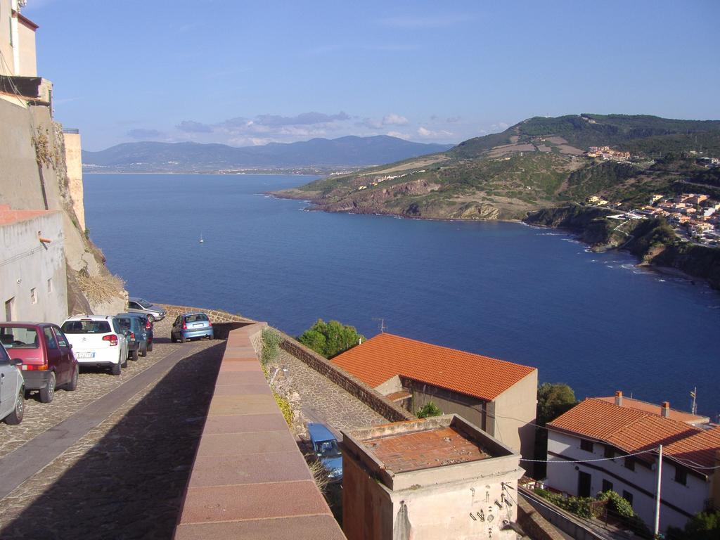 Ferienwohnung La Rosa Del Mare Castelsardo Exterior foto
