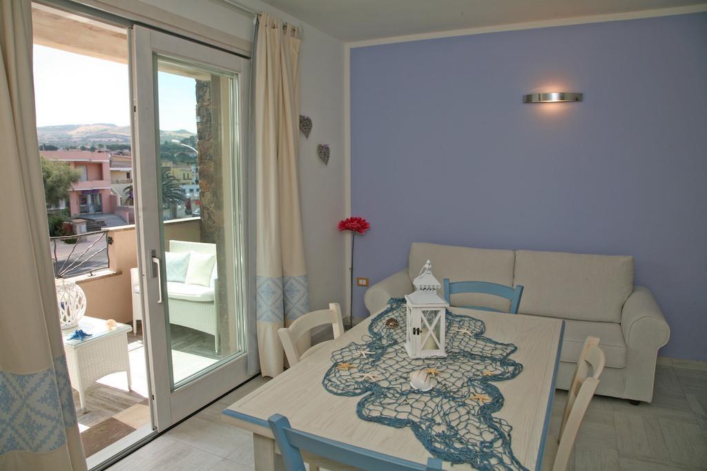 Ferienwohnung La Rosa Del Mare Castelsardo Exterior foto